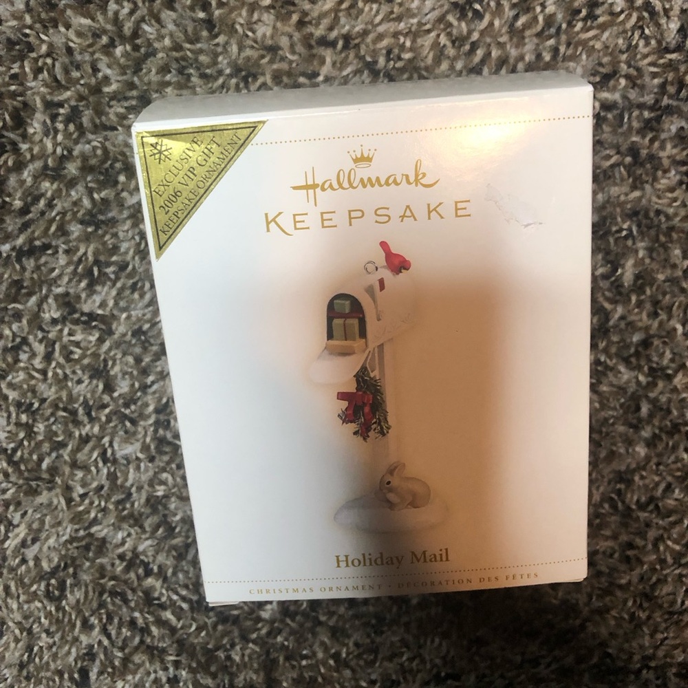 Hallmark Keepsake Holiday Mail Ornament 2006 NWT Christmas Holiday